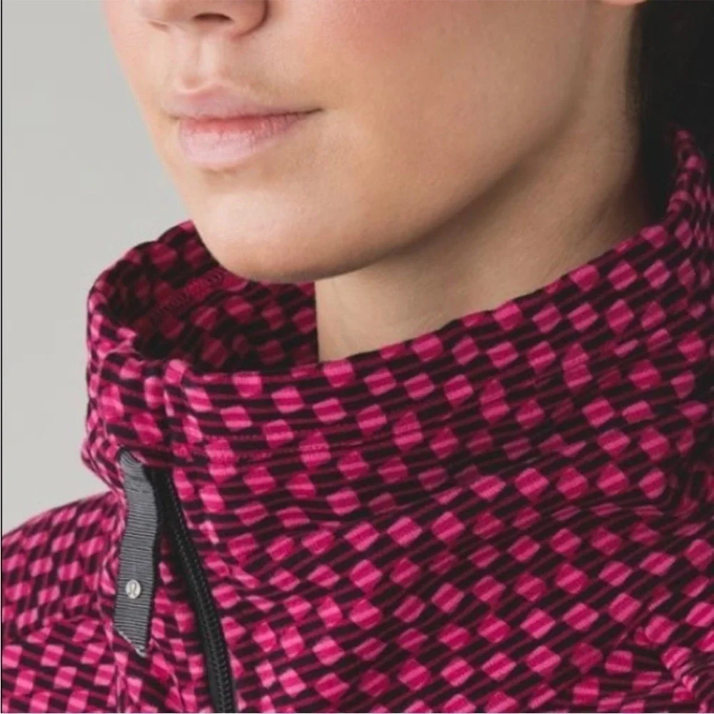 Lululemon Radiant Jacket Deep Dive Berry Rumble Black/Black Size 6
